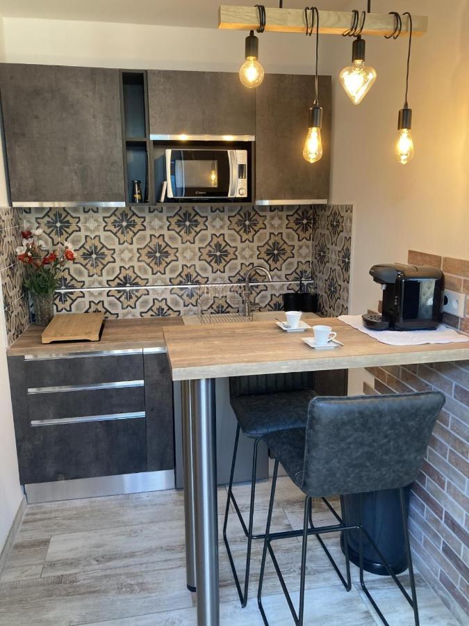 Le Studio D'Auguste- Coeur De Nimes-Chaleureux-Emplacement Ideal Buitenkant foto