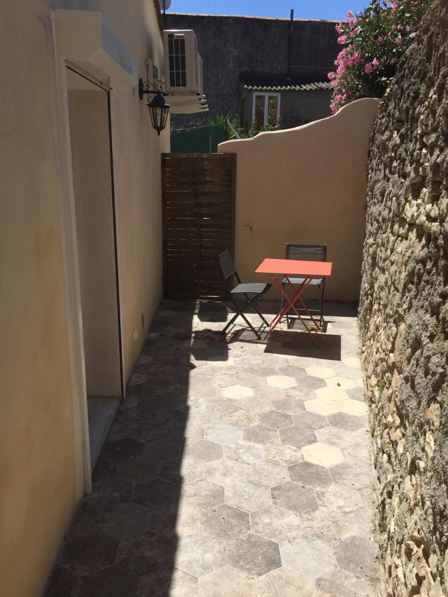 Le Studio D'Auguste- Coeur De Nimes-Chaleureux-Emplacement Ideal Buitenkant foto